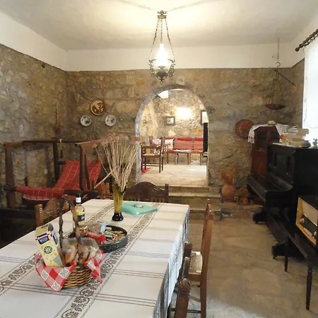Zeus House Agios Konstantinos (Crete)